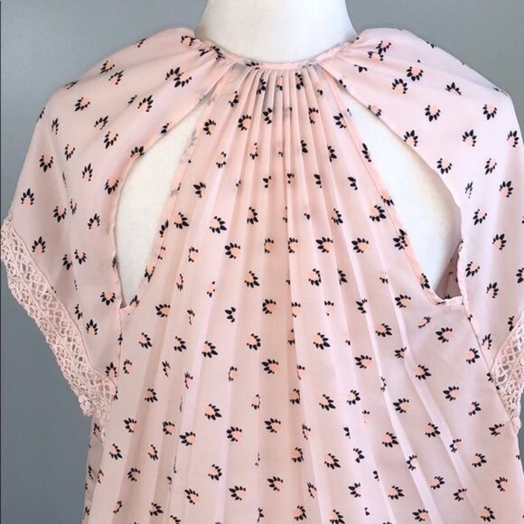 VICTORIA'S SECRET Pink Floral Pleated Back Top - XS - Picture 5 of 8